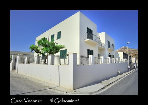 Via Simone Corleo 1, 91023 Favignana (TP) favignana