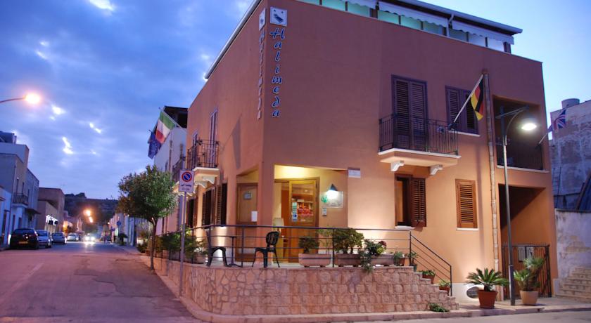 Hotel Halimeda